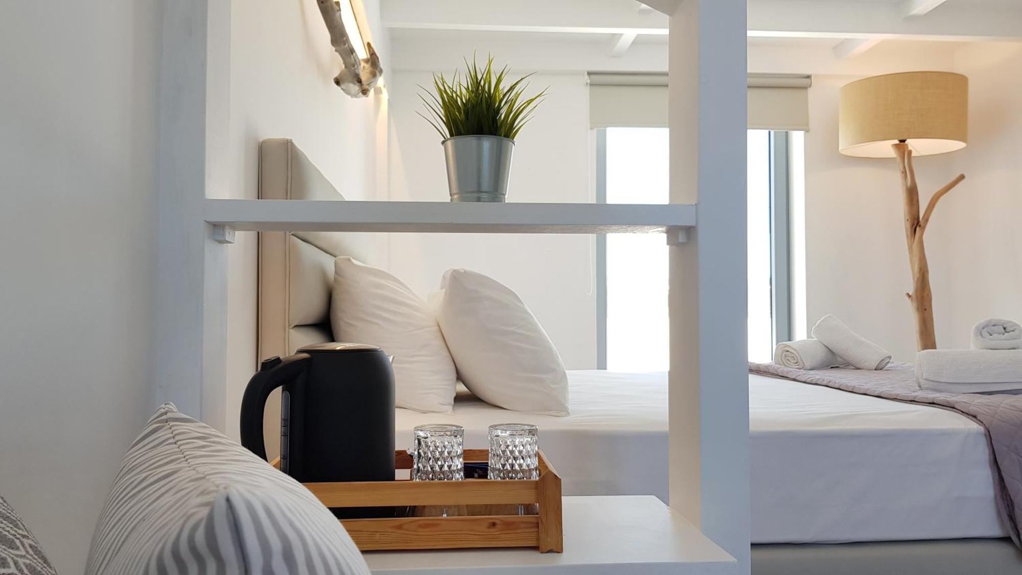 Hermoso Luxury Suites โมโนลิธอส ภายนอก รูปภาพ