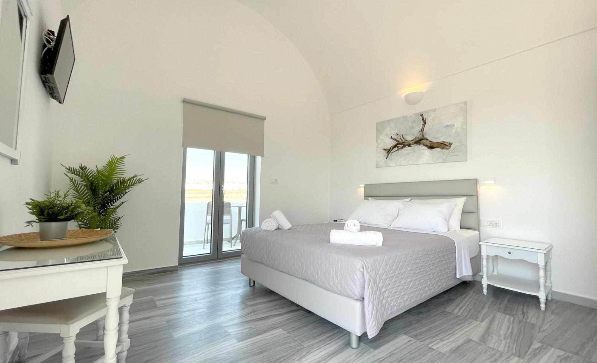 Hermoso Luxury Suites โมโนลิธอส ห้อง รูปภาพ