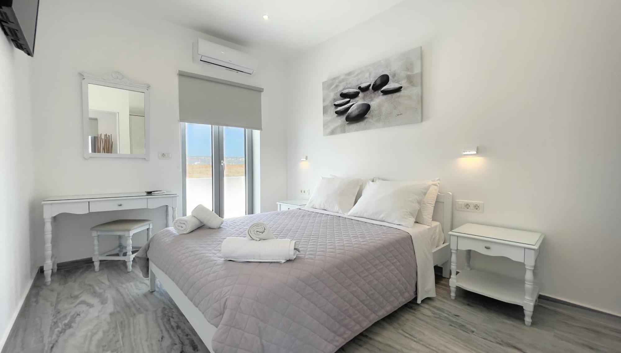 Hermoso Luxury Suites โมโนลิธอส ภายนอก รูปภาพ