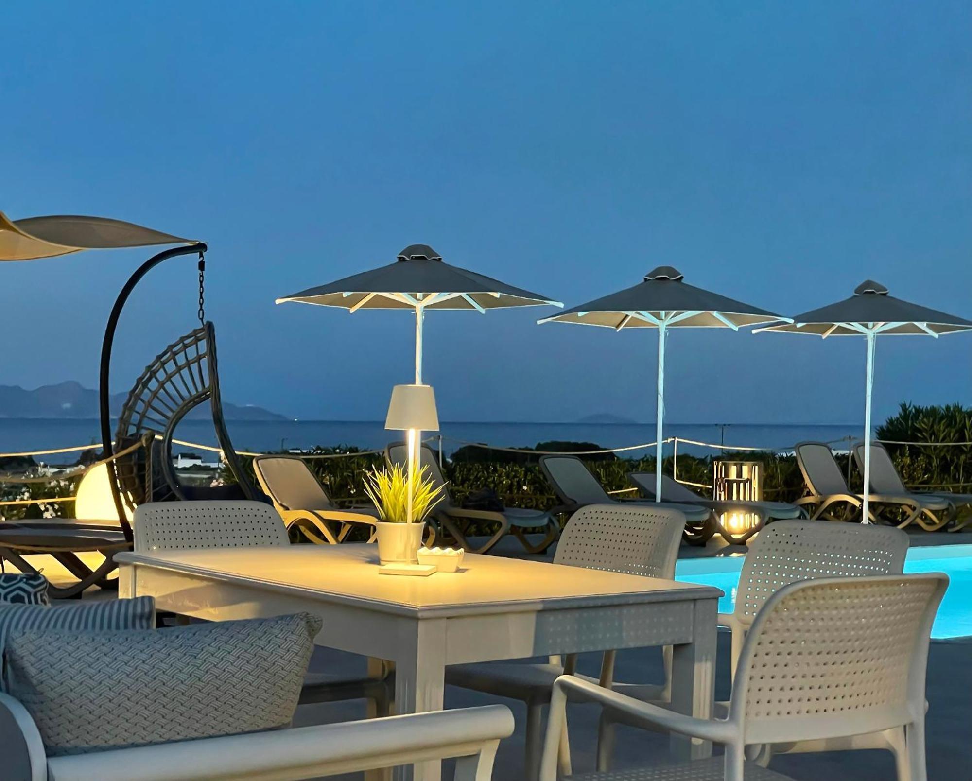 Hermoso Luxury Suites โมโนลิธอส ภายนอก รูปภาพ